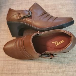 Easy Street Burnz Ankle Bootie